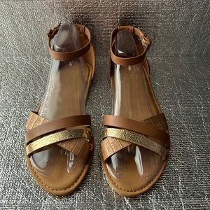 Forever 21 Sandals Size 6